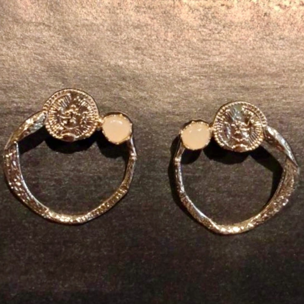 & Other Stories Gold Toned Earrings - Picture 2 of 4